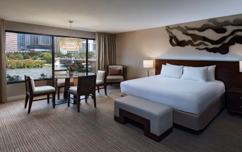 River View Studio Suite